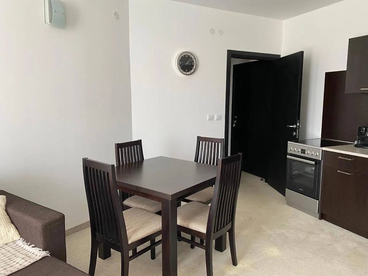 Апартамент У Моря В Atlantis Resort&Spa Luka Apartment